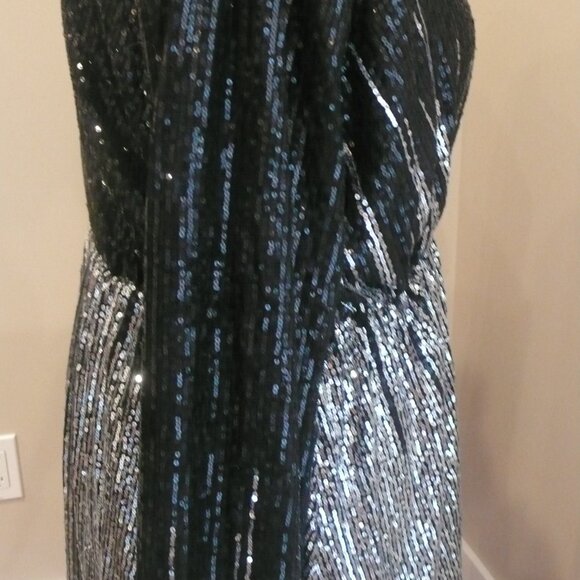 Red Dot Boutique Plus Size Long Sleeves Wrapped V Neck Sequins Dress - Picture 10 of 12